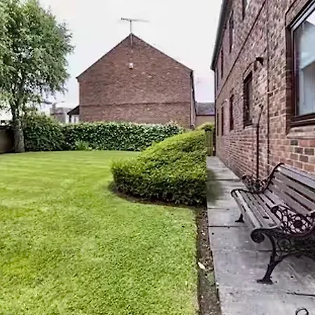 Apartment Lunar Retreat Centre & Free Parking *