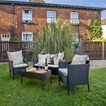 Centre Retreat & Free Parking *