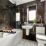Apartment Centre Retreat & Free Parking