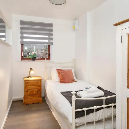 Lunar Retreat Centre & Free Parking * ヨーク