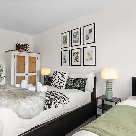 Centre Retreat & Free Parking York